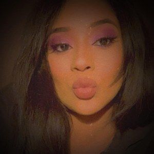 Meet your Posher, Selene